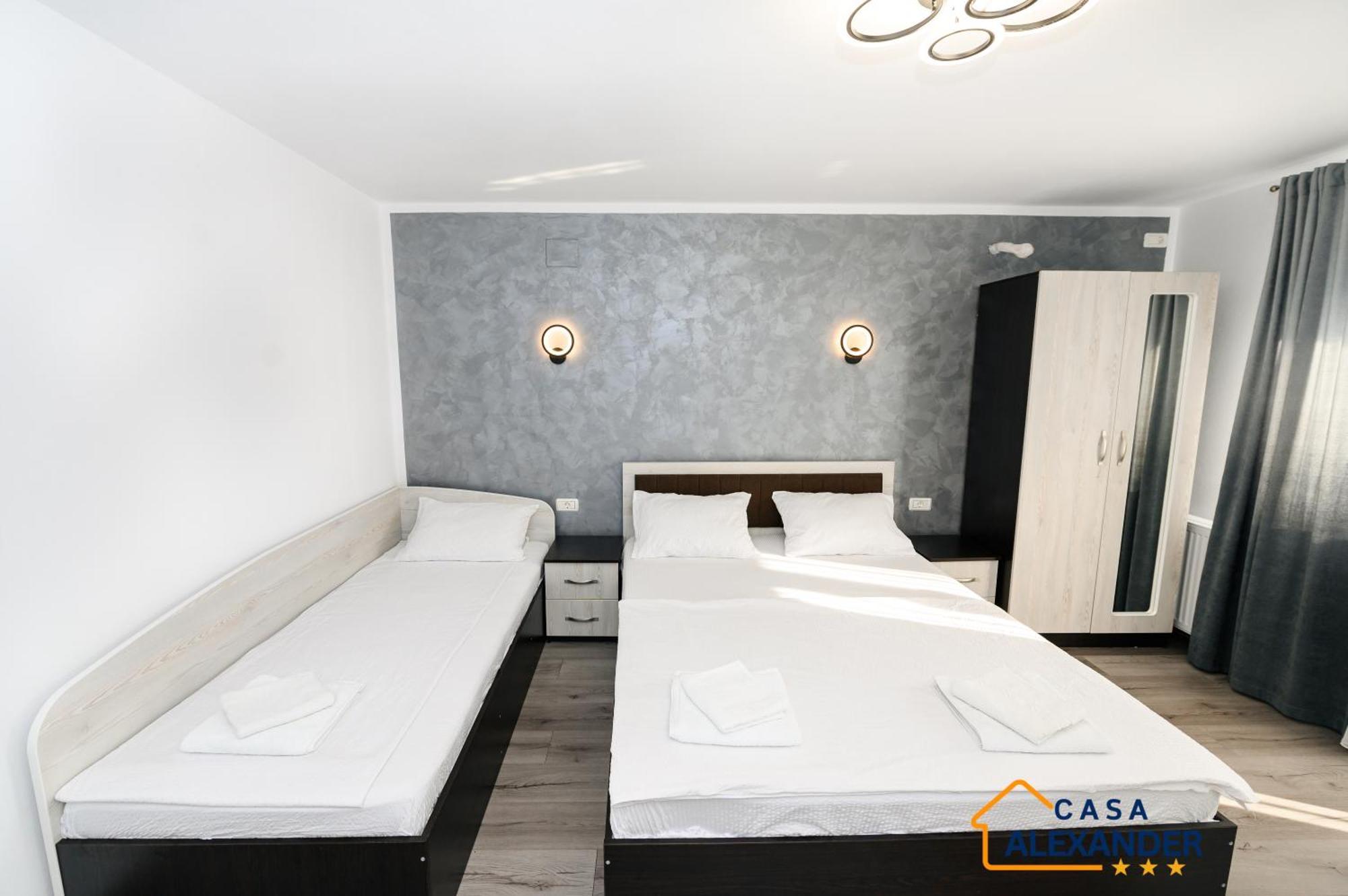 Casa Alexander Hotel คาลิมาเนช ภายนอก รูปภาพ
