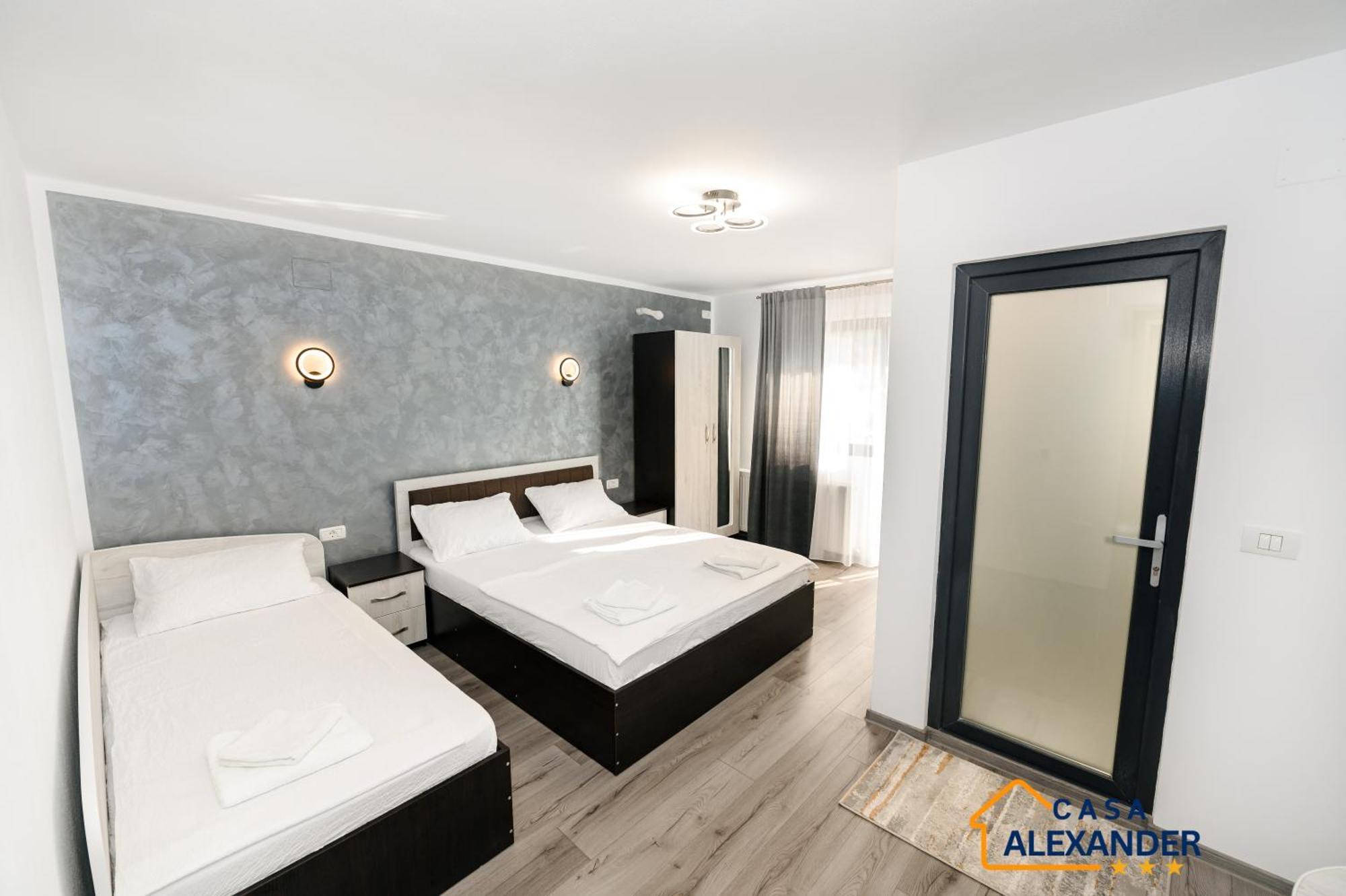 Casa Alexander Hotel คาลิมาเนช ภายนอก รูปภาพ
