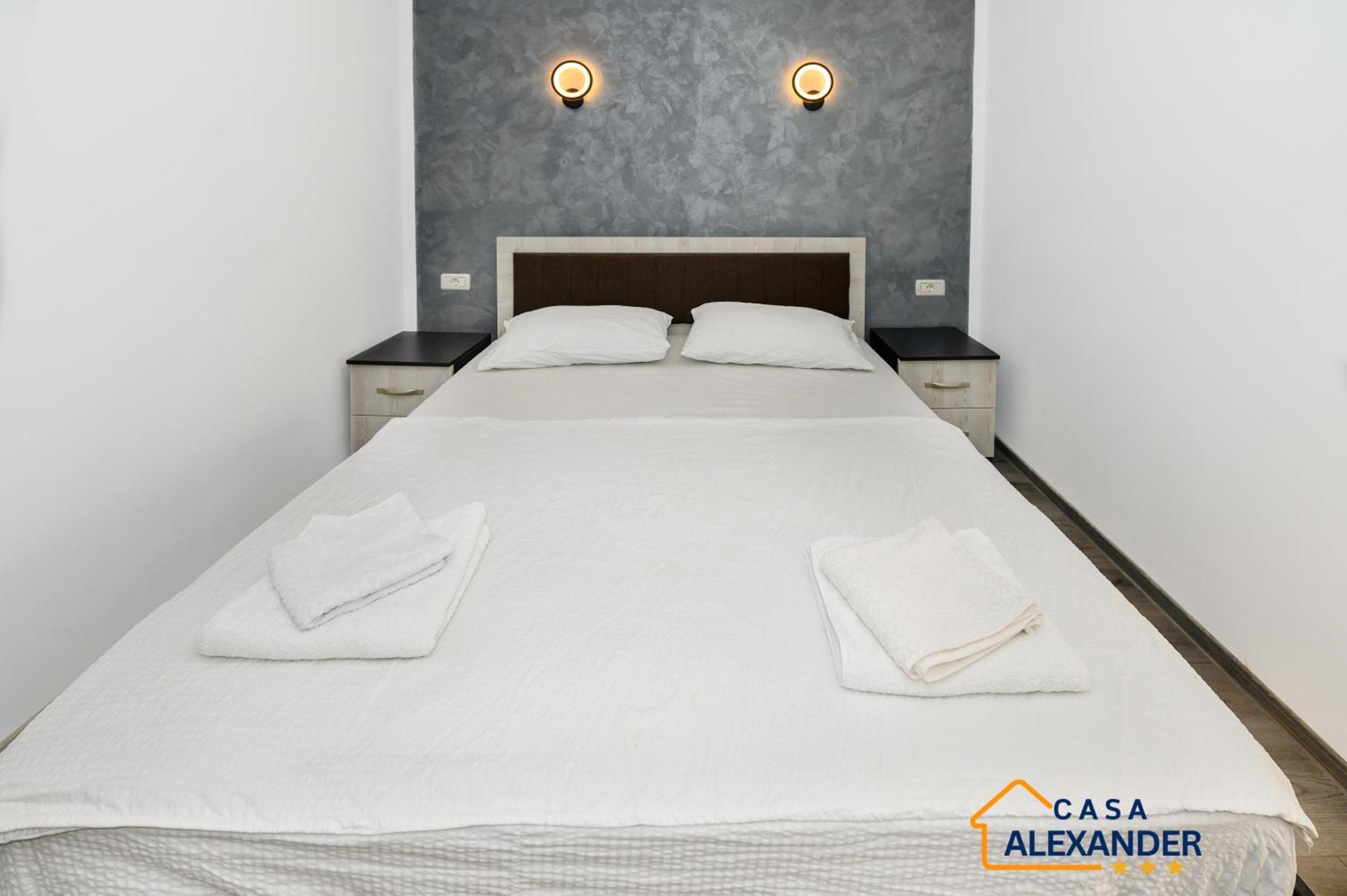 Casa Alexander Hotel คาลิมาเนช ภายนอก รูปภาพ